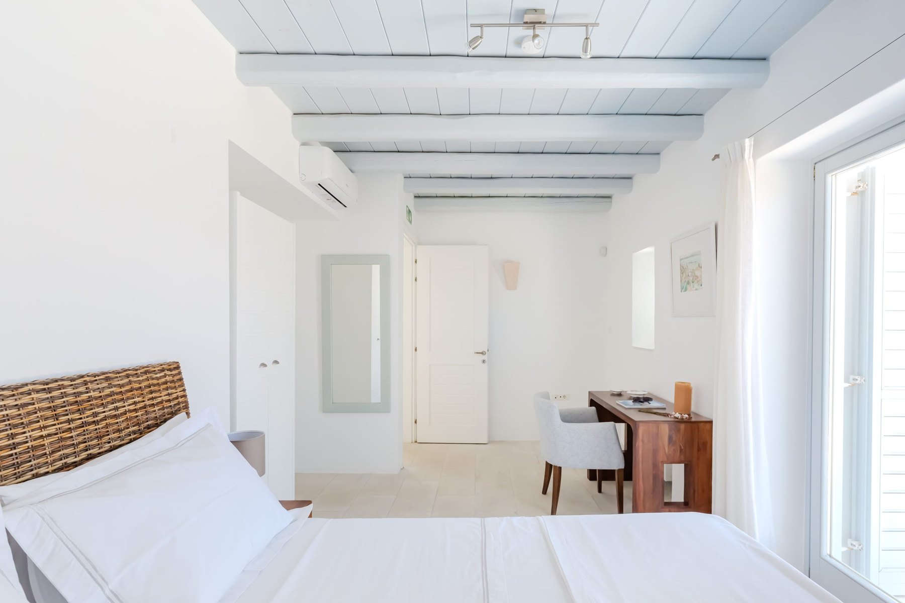 6-Bedroom Sea View Villa in Parikia — photograph 19